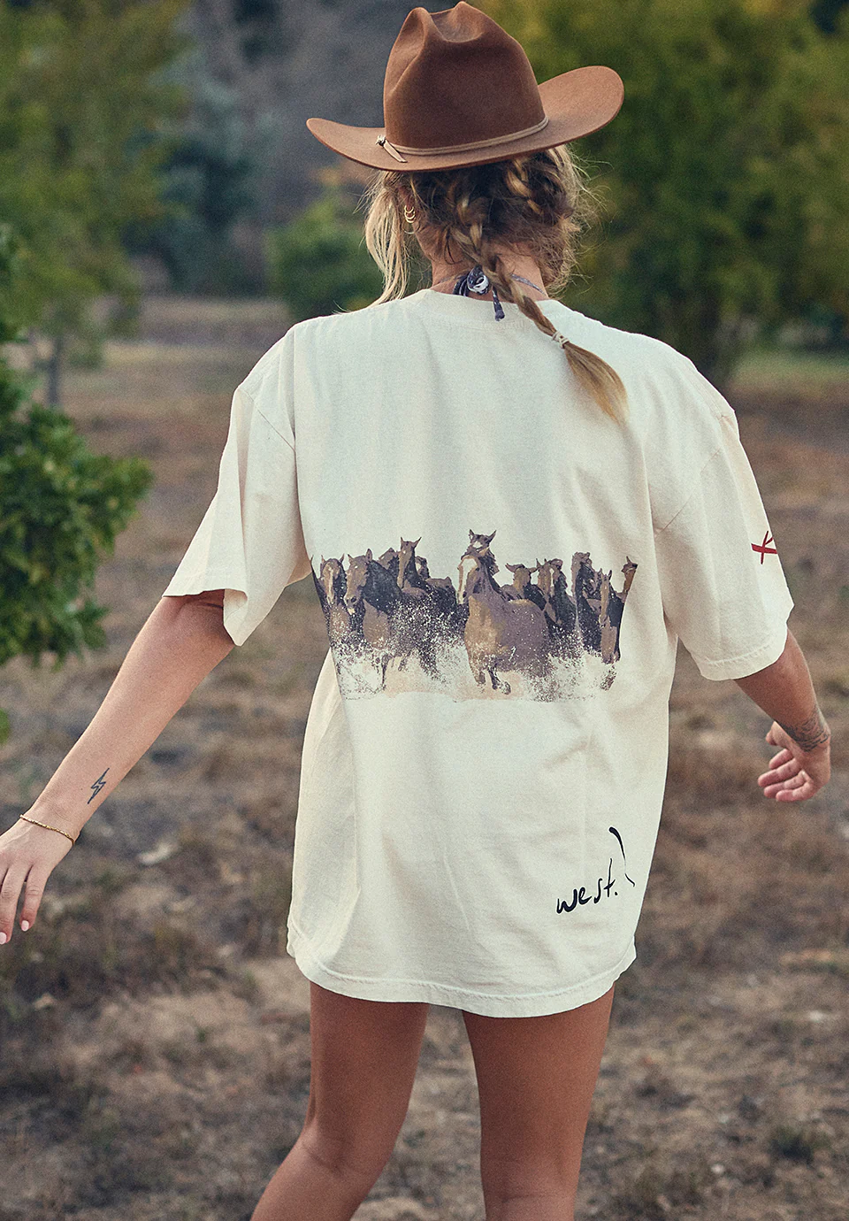 Wild Horse Tee & Sweat Short Bundle - Image 4